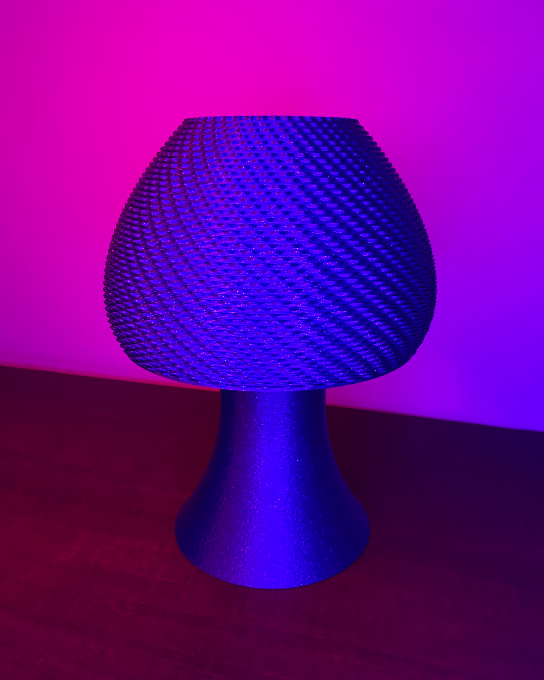 Lunfardo Valentin Table Lamp | Home Decor | Gift Idea | Geometric - LV3DPrinting