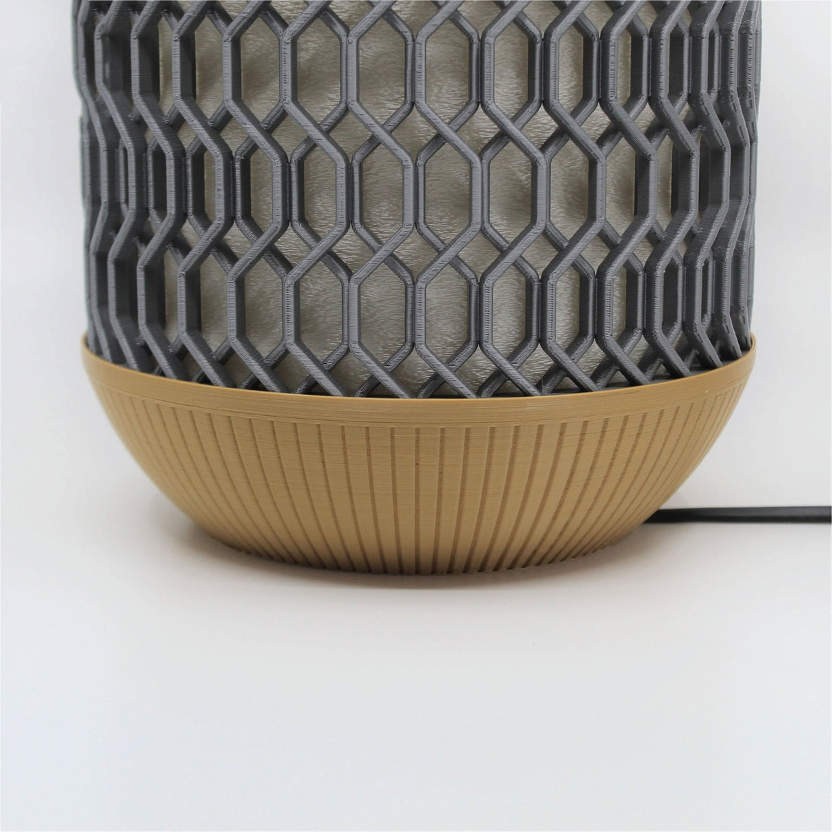 3DPPA Links Capsule Desk Lamp | Personalized Gifts | Keepsakes | Home Decor | Birthday Gifts | Multiple Colors | Customizable - LV3DPrinting