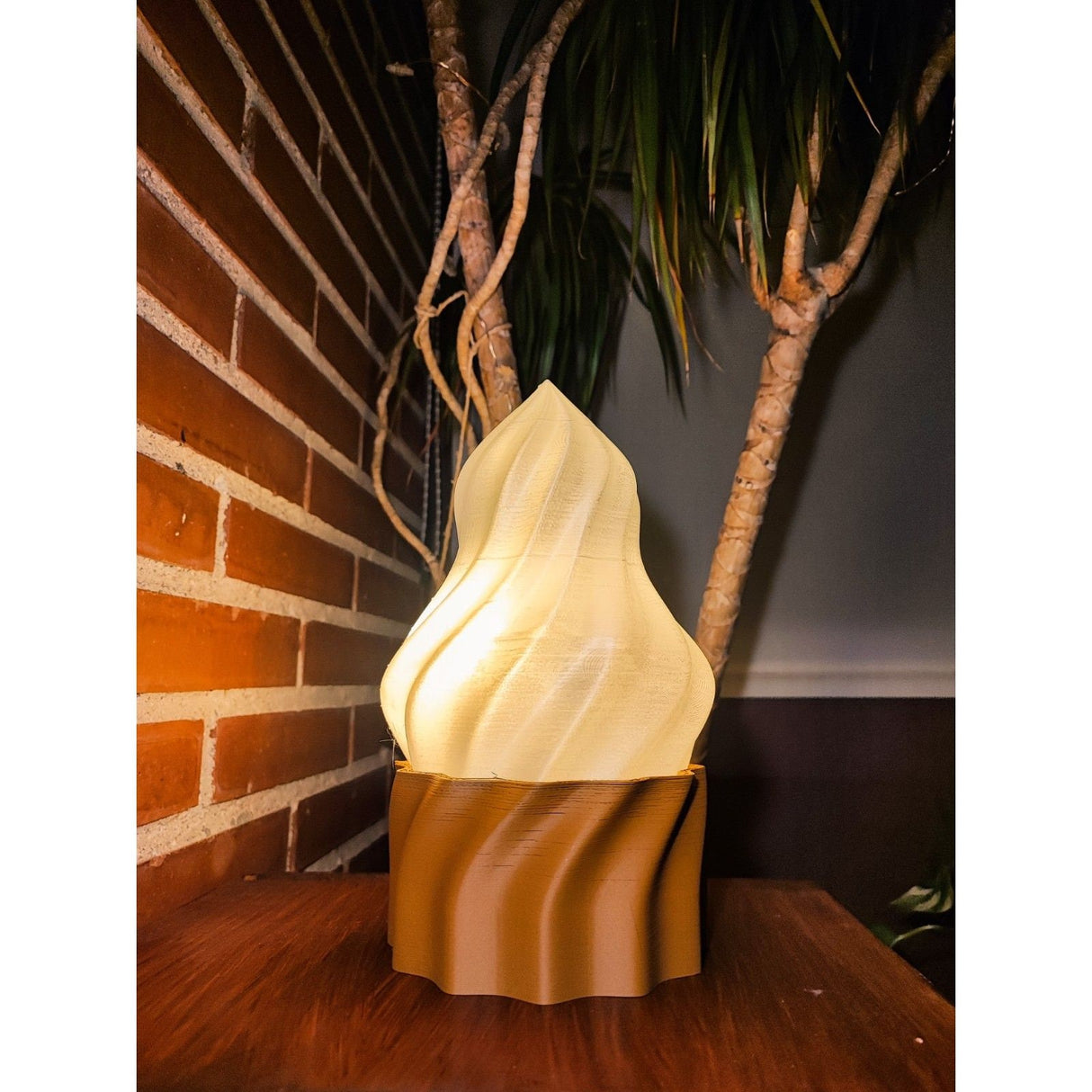 Creaserra LLama Table Lamp | Home Decor | Cuved Lamp | Gift Ideas - LV3DPrinting