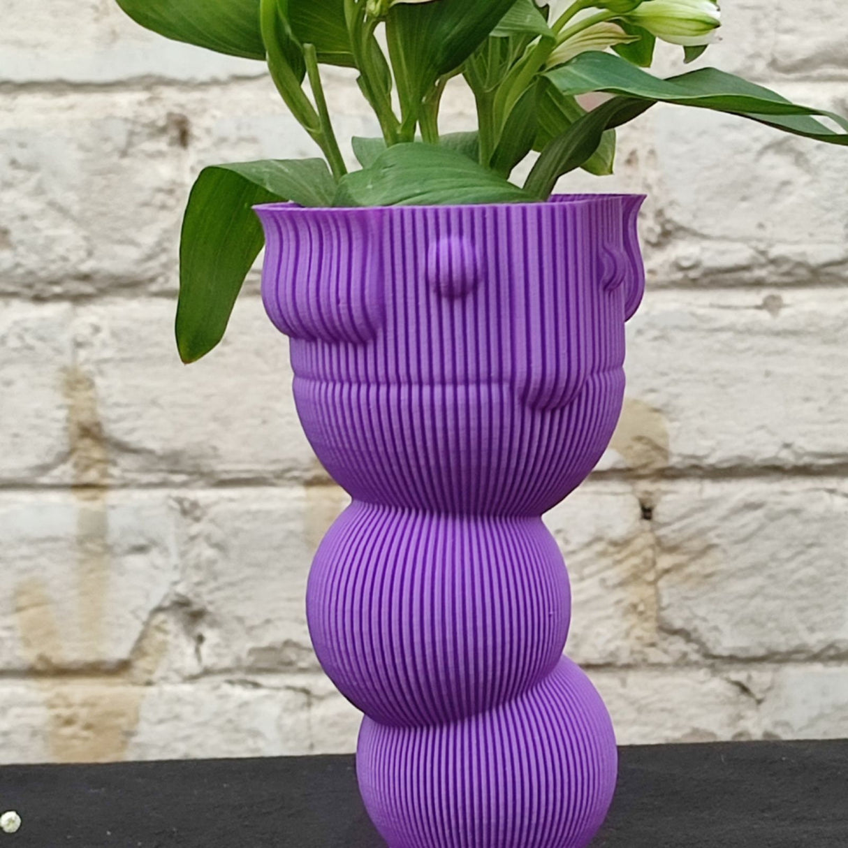Kowafat Josef Vase – Modern Sculptural Decor for Weddings, Dining Table, Living Room & Bedroom | Playful Art Vase - LV3DPrinting