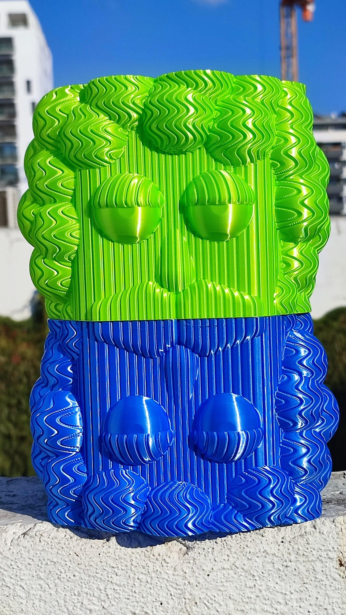 Kowafat Frank Vase – Playful Sculptural Decor for Dining Table, Living Room and Bedroom | Modern Art Vase and Desk Organizer - LV3DPrinting