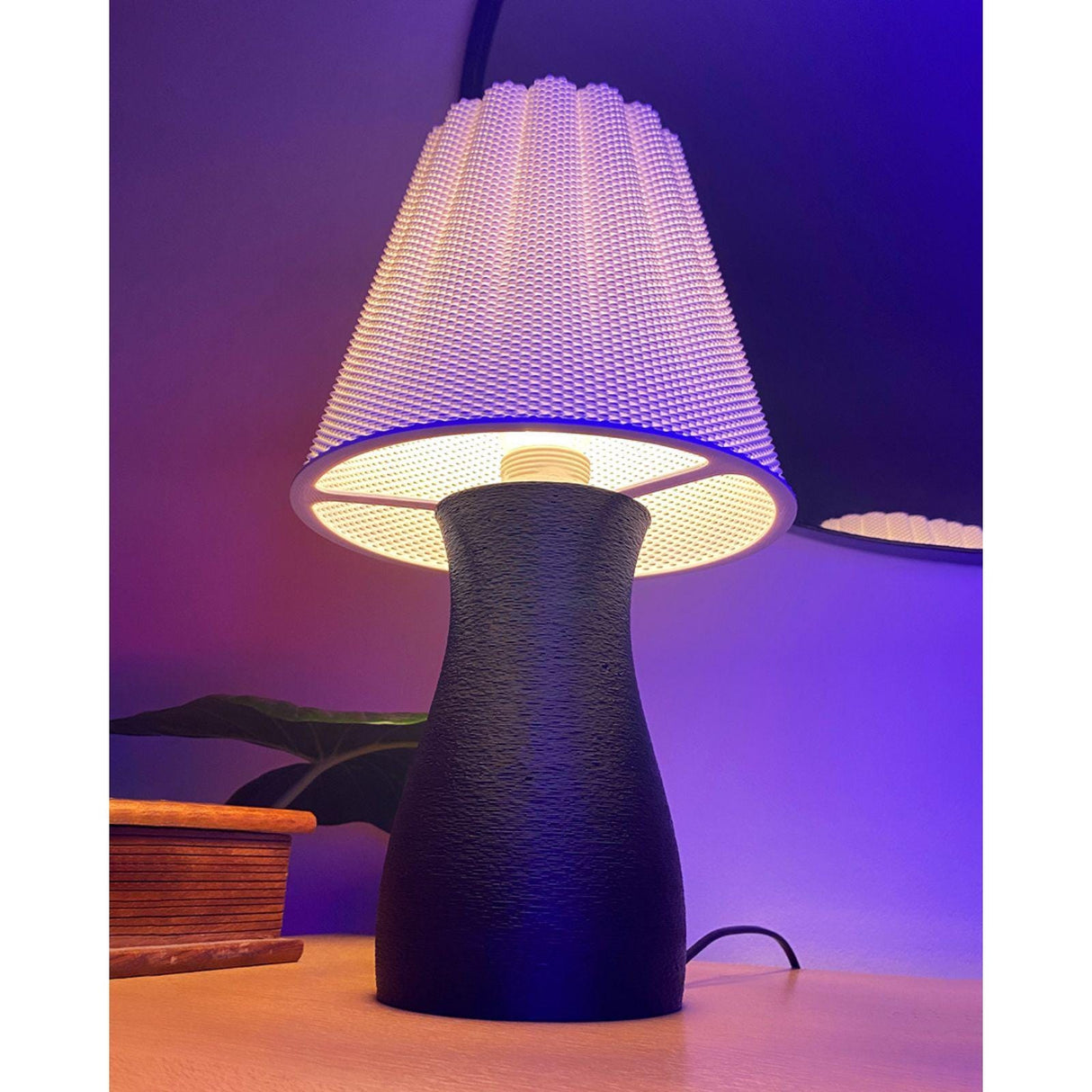 Lunfardo Carmen Table Lamp | Home Decor | Gift Idea | Geometric - LV3DPrinting