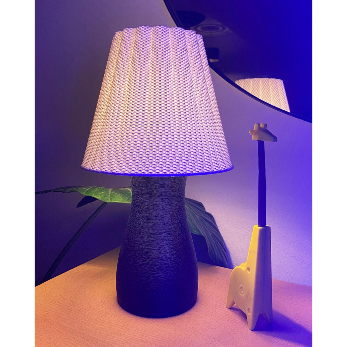 Lunfardo Carmen Table Lamp | Home Decor | Gift Idea | Geometric - LV3DPrinting