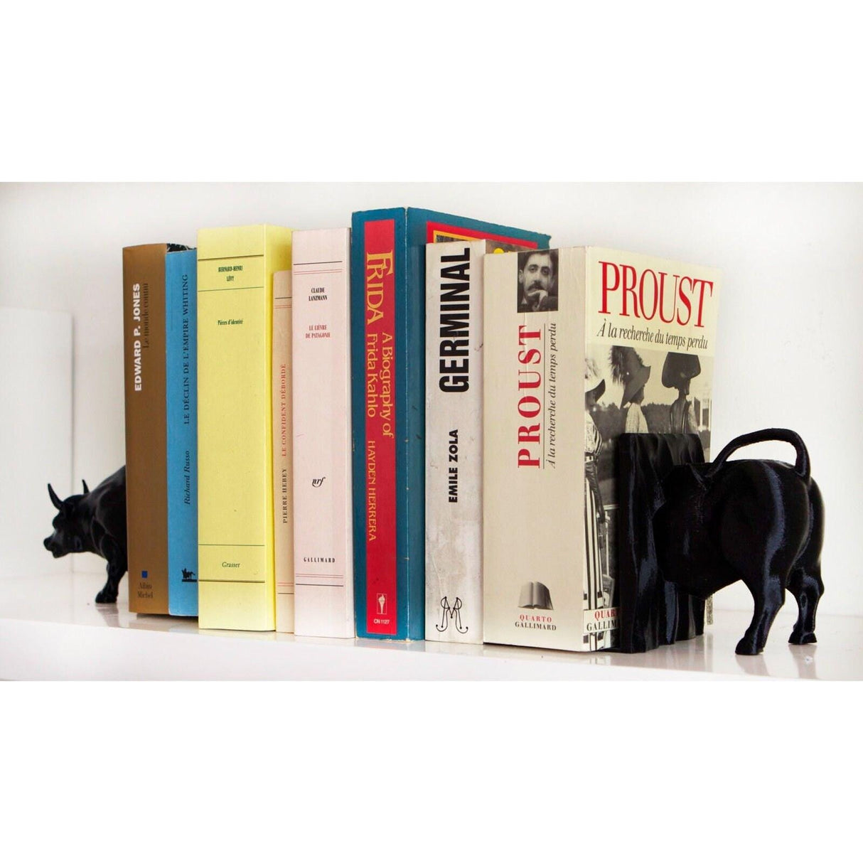 3D Shook The Bull Bookend | Home - Office | Housewarming Gift | Customizable Colors- 3D Printed - LV3DPrinting