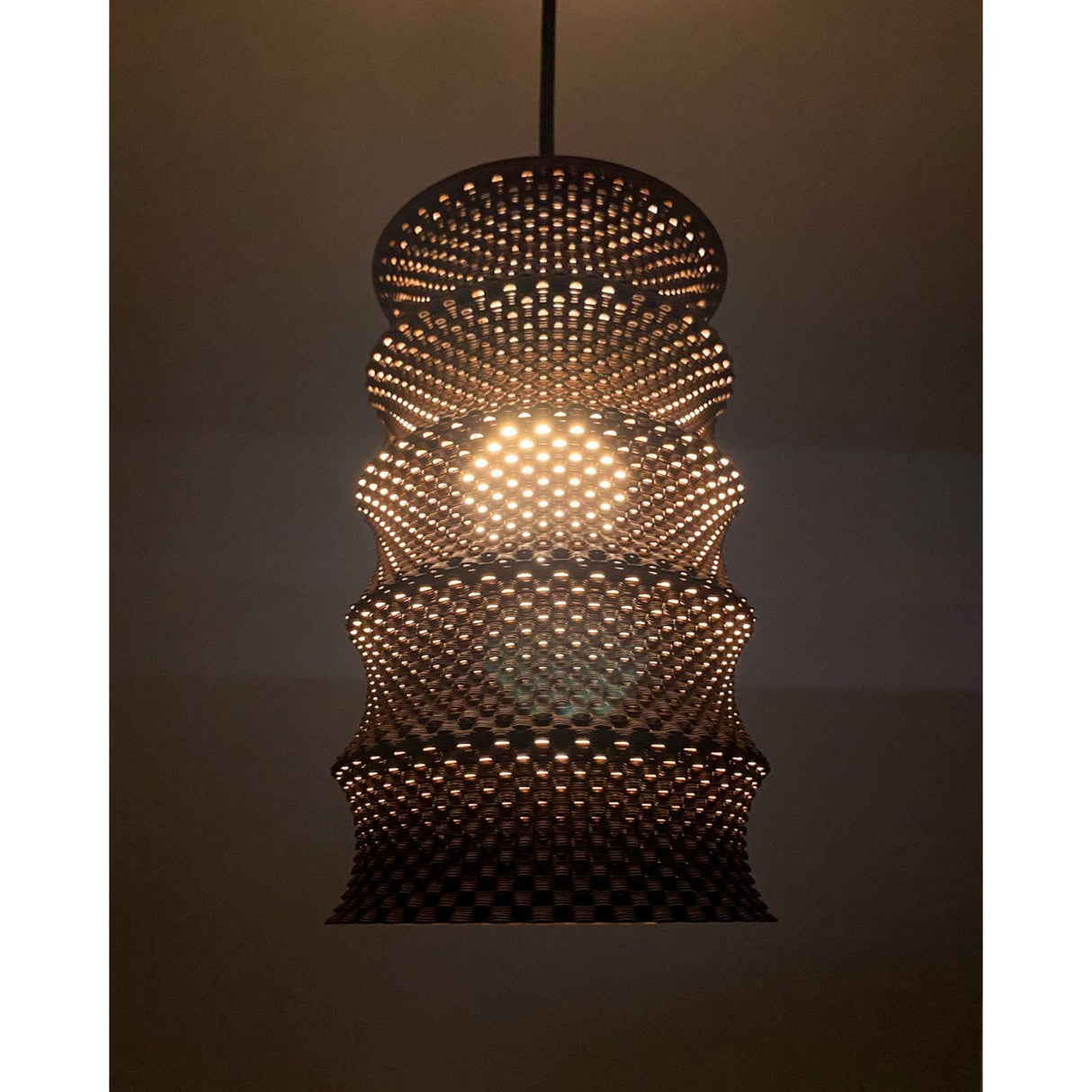 Lunfardo Leo Multishade | Home Decor | Gift Idea | Geometric | Pendant Lighting - LV3DPrinting