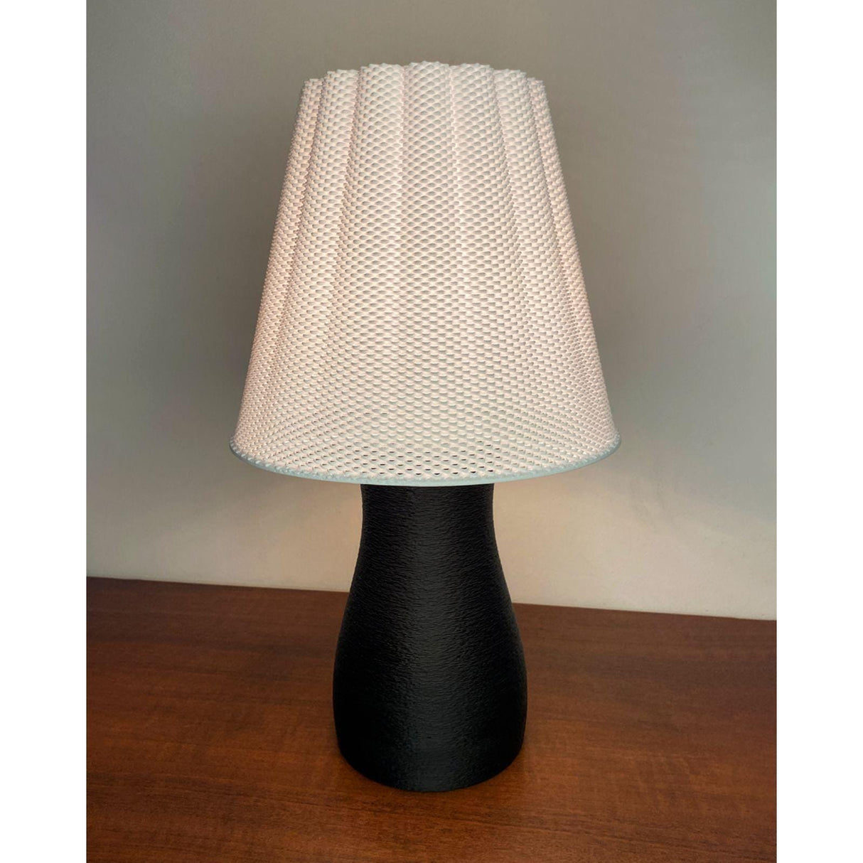 Lunfardo Carmen Table Lamp | Home Decor | Gift Idea | Geometric - LV3DPrinting