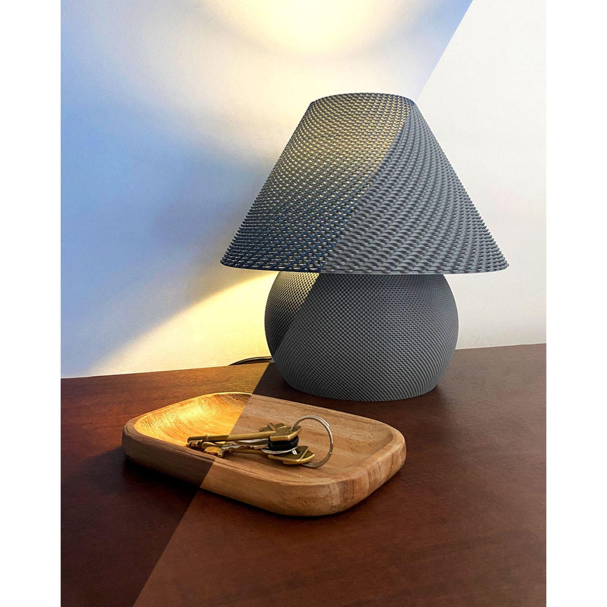 Lunfardo Tokio Table Lamp | Home Decor | Gift Idea | Geometric - LV3DPrinting