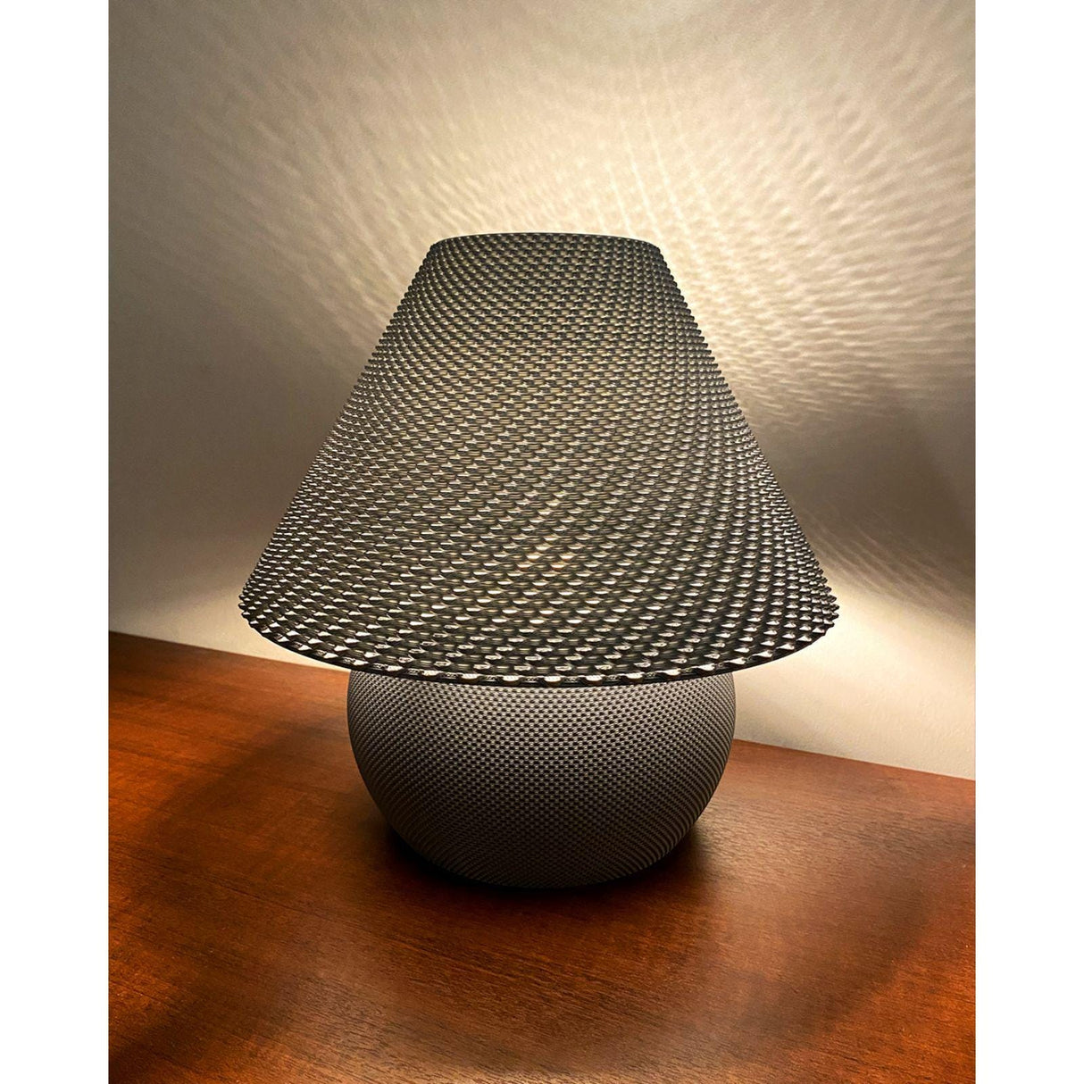 Lunfardo Tokio Table Lamp | Home Decor | Gift Idea | Geometric - LV3DPrinting