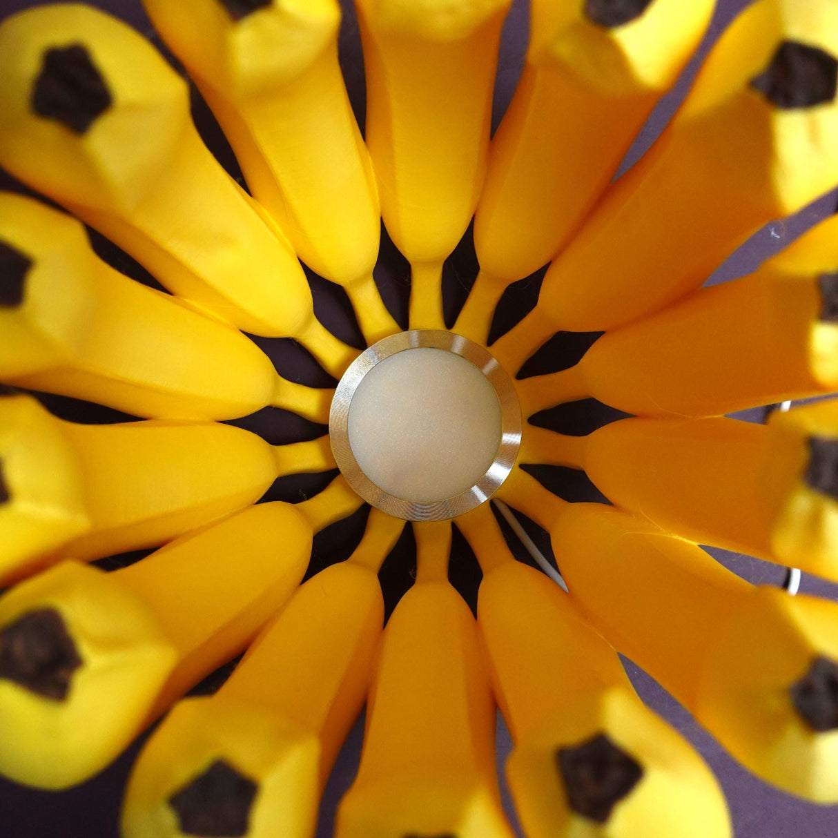 Gazzaladra Banana Lamp | Home Decor | Gift Idea | Geometric | Pendant Lighting | Table Lamp - LV3DPrinting