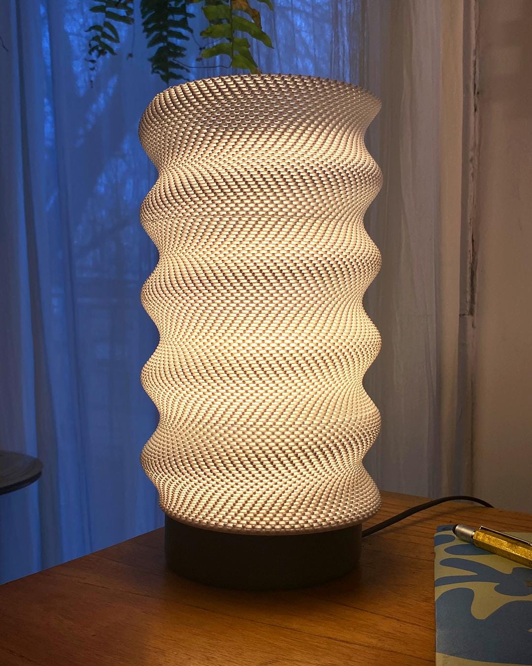 Lunfardo Springy Multishade Table Lamp or Pedant Lamp | Home Decor | Gift Idea | Geometric | Pendant Lighting - LV3DPrinting