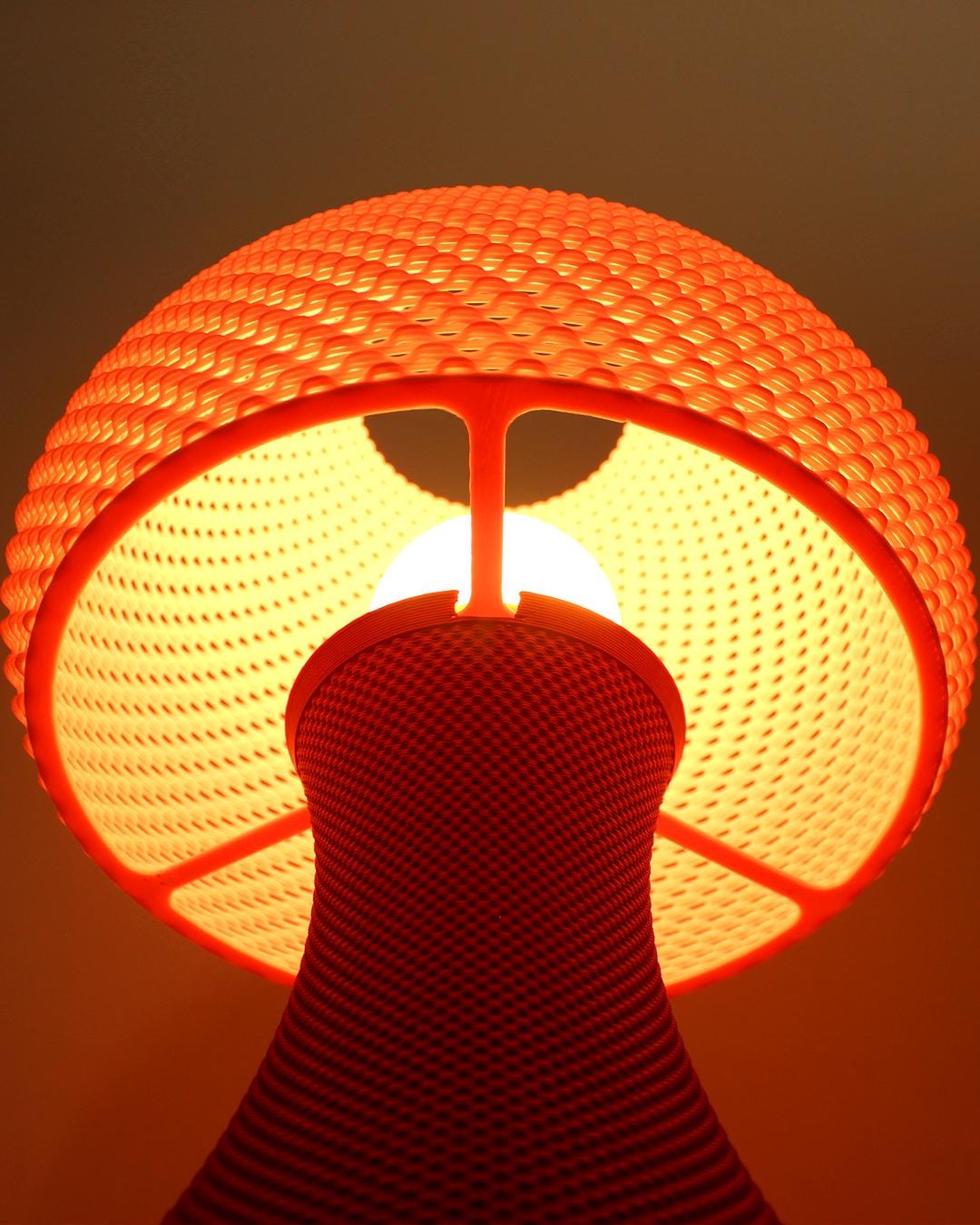 Lunfardo Valentin Table Lamp | Home Decor | Gift Idea | Geometric - LV3DPrinting