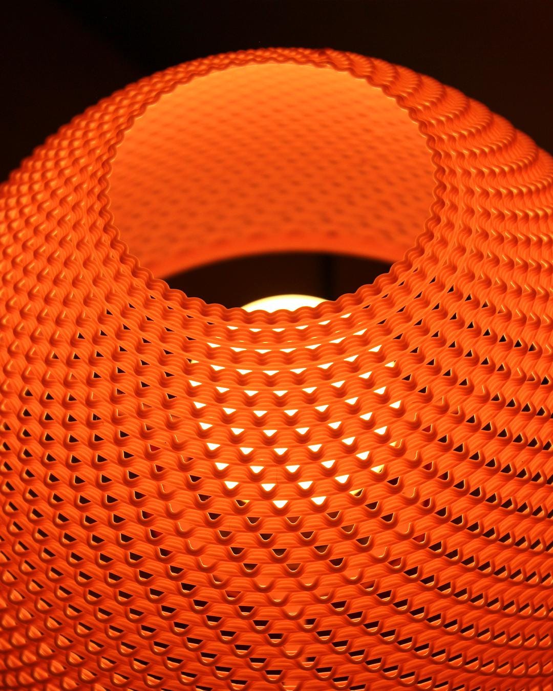 Lunfardo Valentin Table Lamp | Home Decor | Gift Idea | Geometric - LV3DPrinting