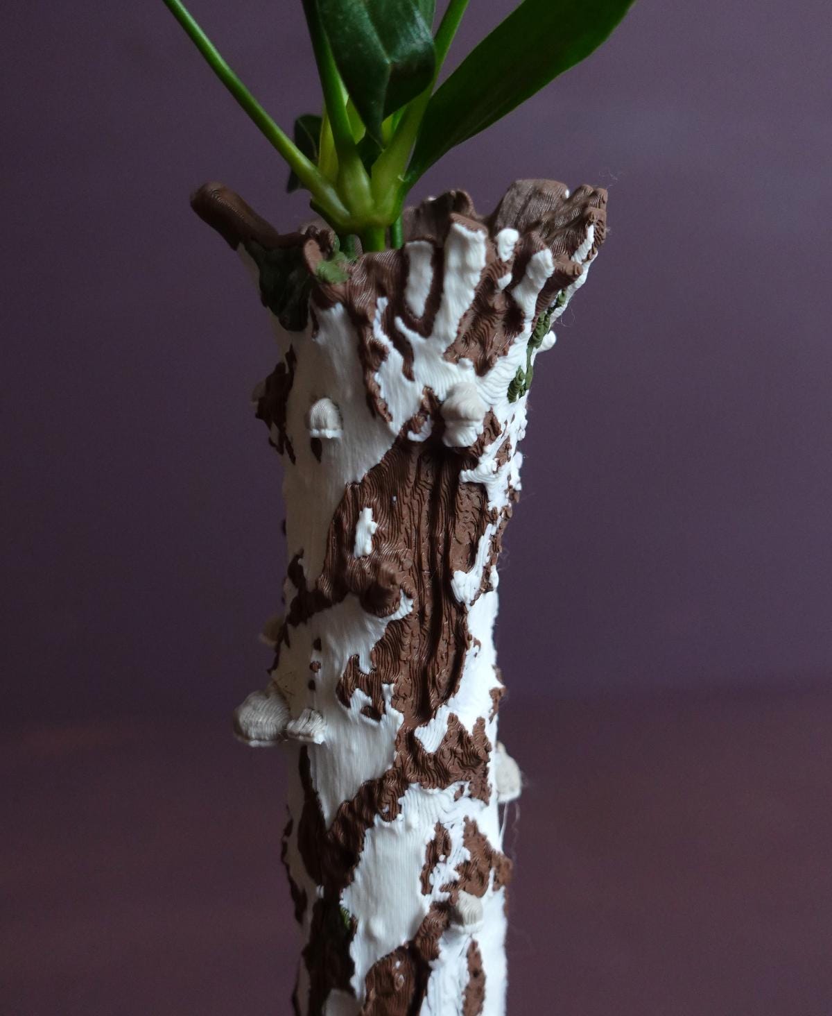 Gazzaladra Betula Pendula Tree Trunk Vase, Realistic Birch Vase with Tinder Mushrooms, Nature Inspired Sculptural Home Decor - LV3DPrinting