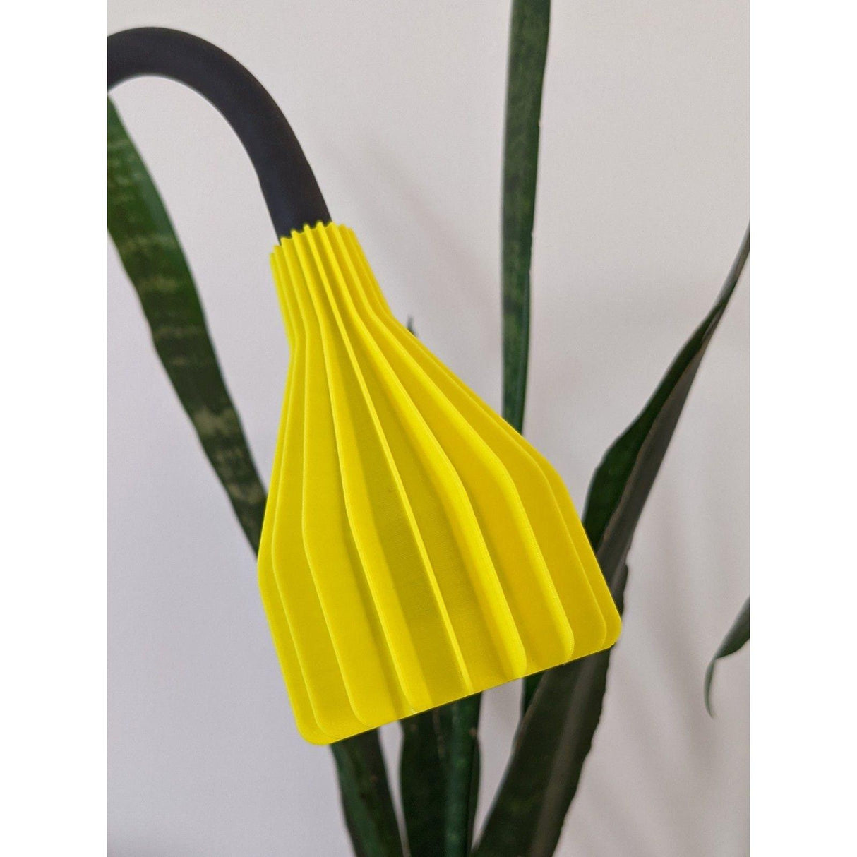 Martin Zampach Ribone Straight Mini Desk Lamp | Home Decor | Gift Ideas | Multiple Colors | Customizable - LV3DPrinting