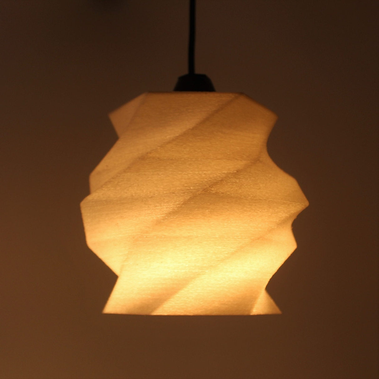 3DPPA Flowing Lamp Shade | Home Decor | Gift Idea | Geometric | Pendant Lighting - LV3DPrinting