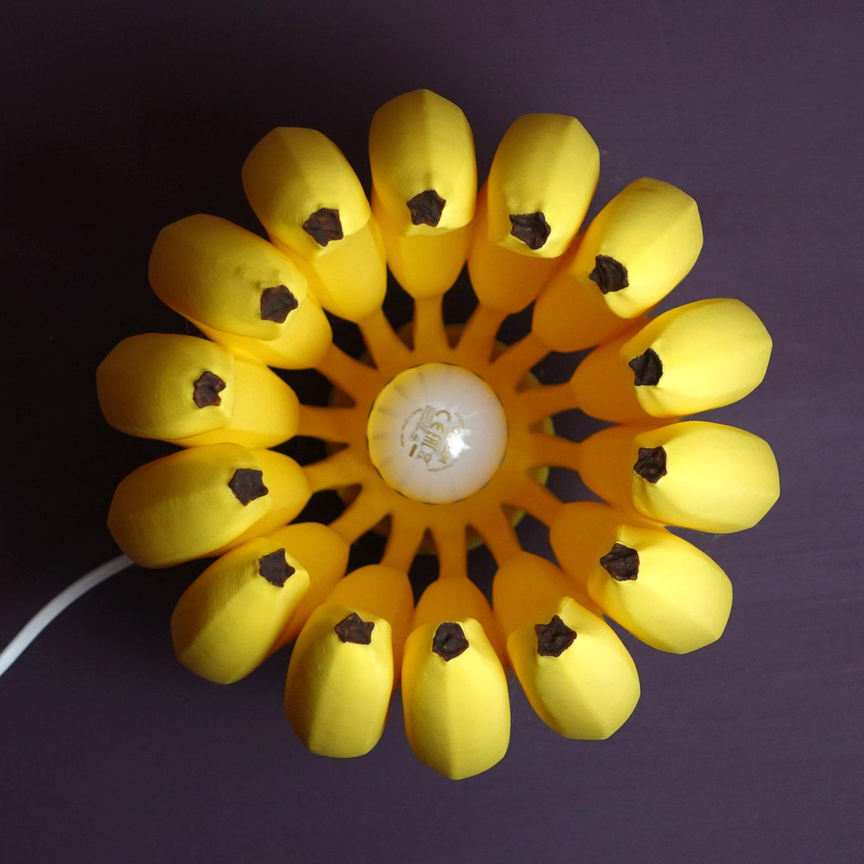 Gazzaladra Banana Lamp | Home Decor | Gift Idea | Geometric | Pendant Lighting | Table Lamp - LV3DPrinting