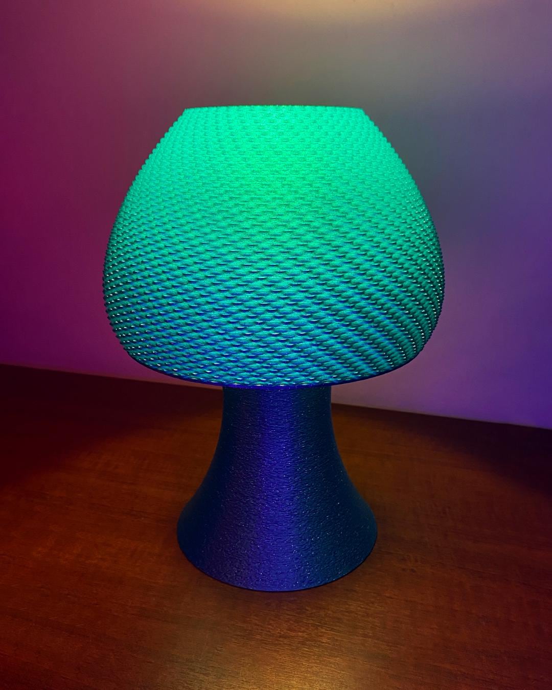 Lunfardo Valentin Table Lamp | Home Decor | Gift Idea | Geometric - LV3DPrinting