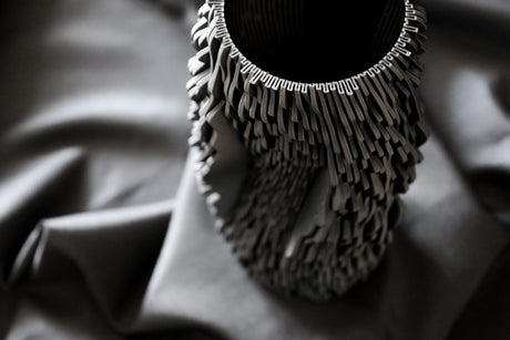 Lampprinted IAP Sea Falcon Vase, Organic Shifted Sculptural Vase, Modern Textured Home Decor - LV3DPrinting